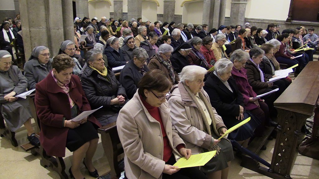 oracion-vida-consagrada-carmelitas-santander-manuel-rubi-concepcion-castro-confer-cantabria-IMG_-14