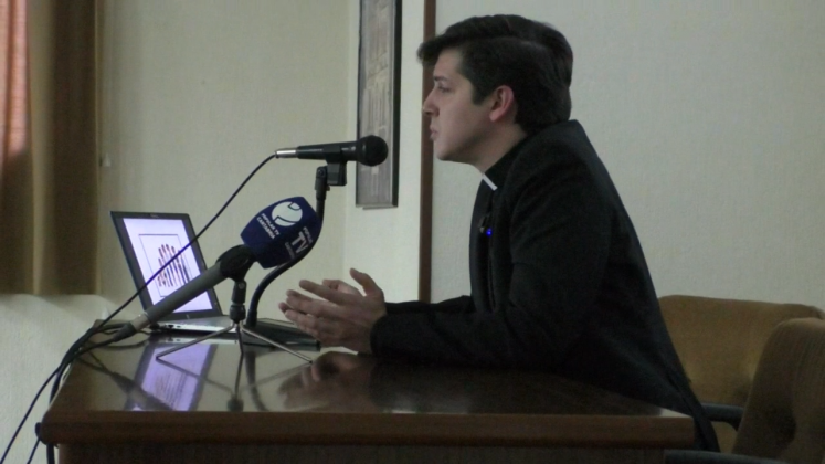 Javier Navarro, sacerdote diocesano.